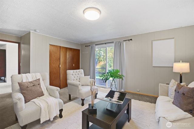 30211 10th Avenue S, Federal Way, WA 98003