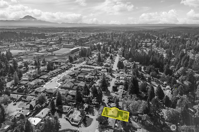 30211 10th Avenue S, Federal Way, WA 98003