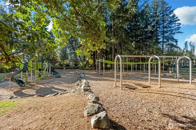 30211 10th Avenue S, Federal Way, WA 98003