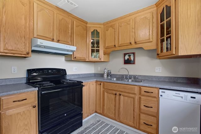 30211 10th Avenue S, Federal Way, WA 98003