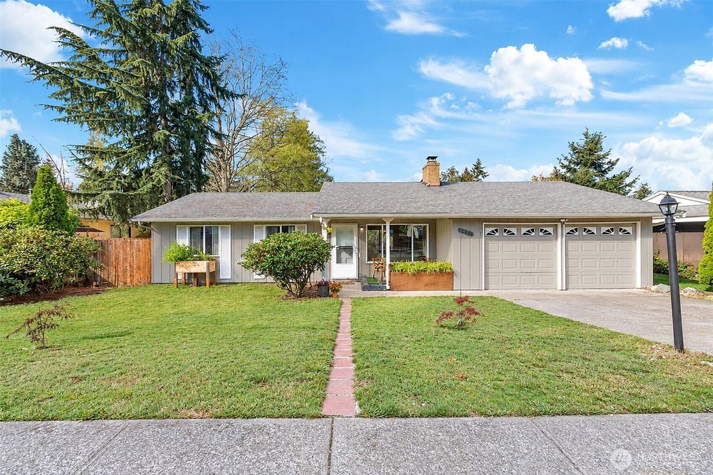 30211 10th Avenue S, Federal Way, WA 98003