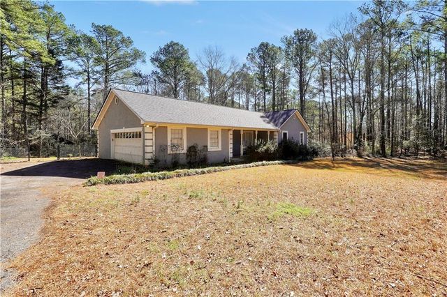 996 Coan Drive, Locust Grove, GA 30248