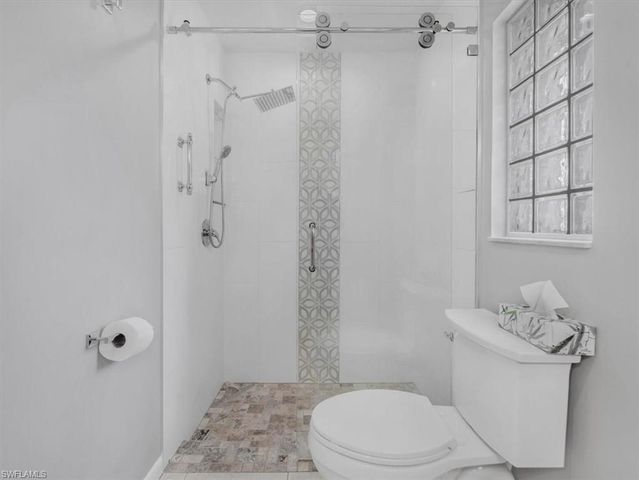 1704 Palaco Grande PKWY, Cape Coral, FL 33904