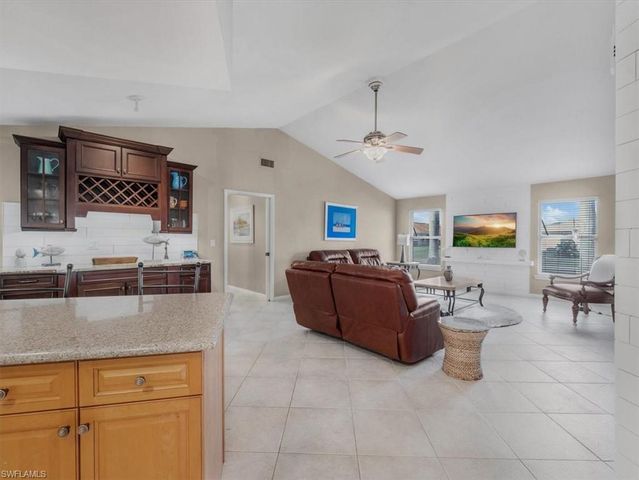 1704 Palaco Grande PKWY, Cape Coral, FL 33904