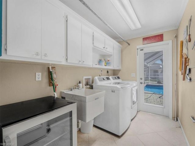 1704 Palaco Grande PKWY, Cape Coral, FL 33904