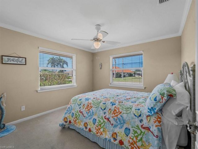 1704 Palaco Grande PKWY, Cape Coral, FL 33904