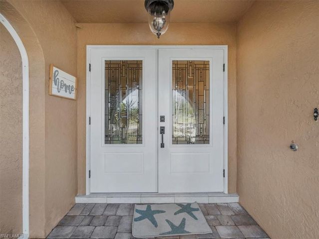 1704 Palaco Grande PKWY, Cape Coral, FL 33904