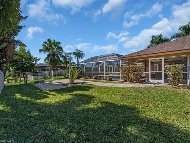 1704 Palaco Grande PKWY, Cape Coral, FL 33904