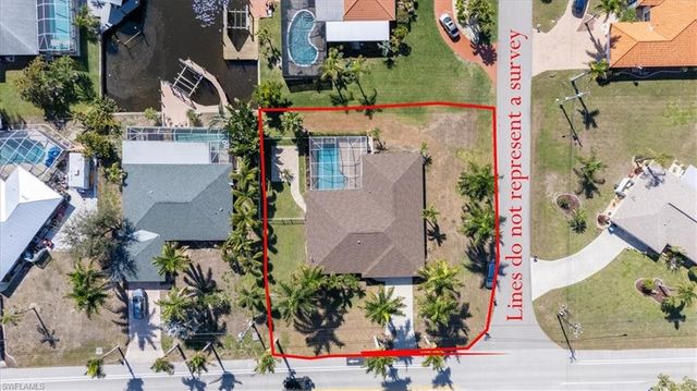 1704 Palaco Grande PKWY, Cape Coral, FL 33904