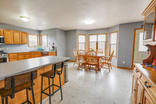 1023 Union Drive, Newton, IA 50208