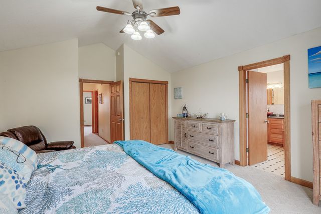 1023 Union Drive, Newton, IA 50208