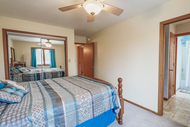 1023 Union Drive, Newton, IA 50208