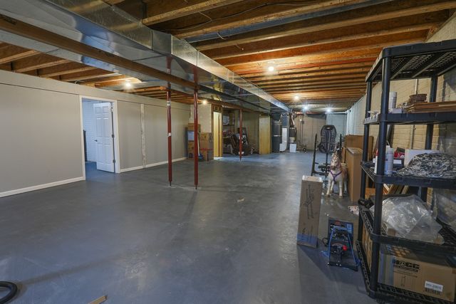 1023 Union Drive, Newton, IA 50208