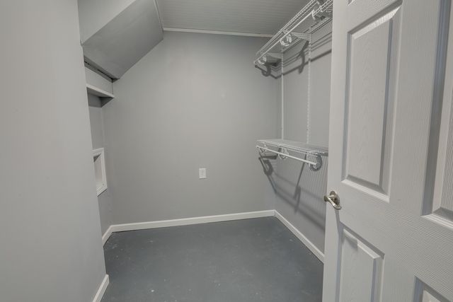 1023 Union Drive, Newton, IA 50208