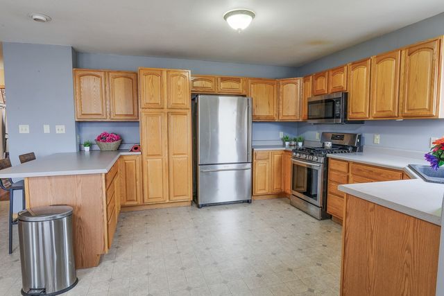 1023 Union Drive, Newton, IA 50208