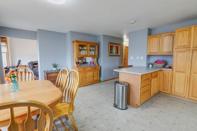 1023 Union Drive, Newton, IA 50208