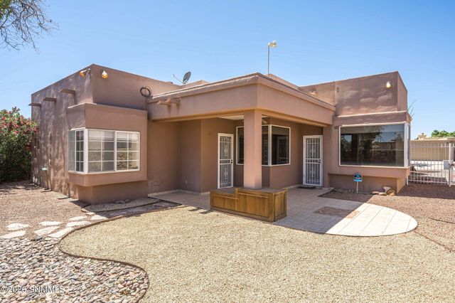 624 Cielo Bonito Court, Las Cruces, NM 88005