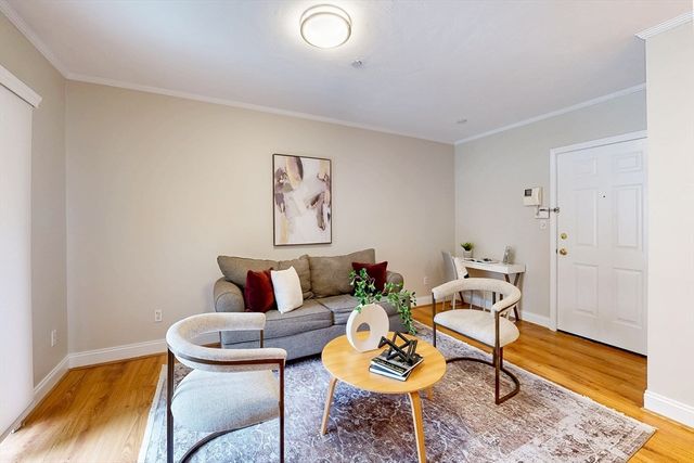 111 W 8 3, Boston, MA 02127