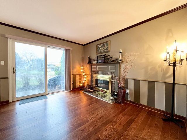 12558 N Woodland DRIVE, Mequon, WI 53092