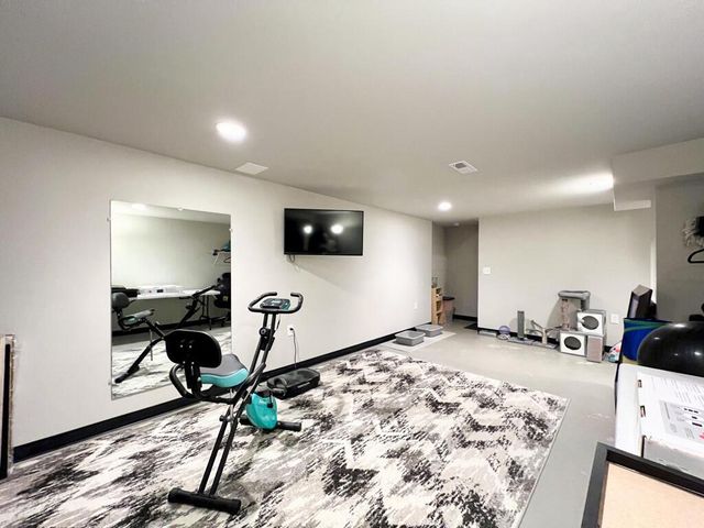 12558 N Woodland DRIVE, Mequon, WI 53092