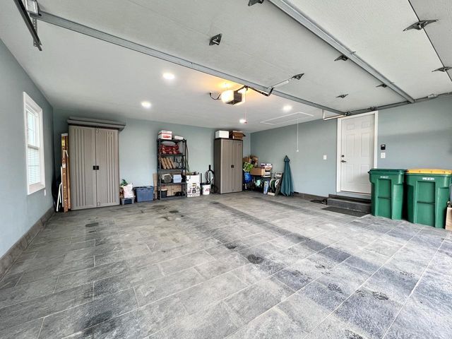 12558 N Woodland DRIVE, Mequon, WI 53092