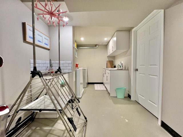 12558 N Woodland DRIVE, Mequon, WI 53092