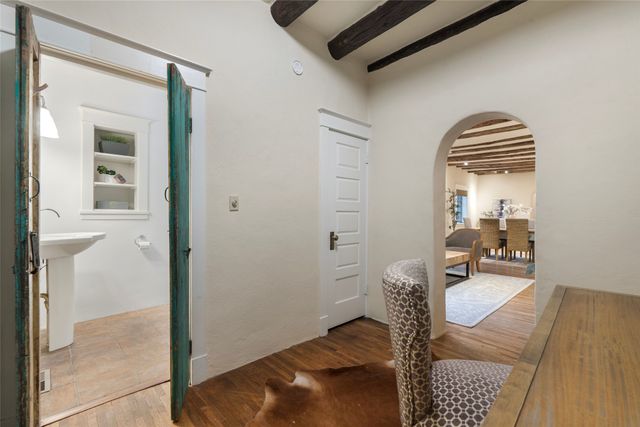 517 Hillside Avenue, Santa Fe, NM 87501