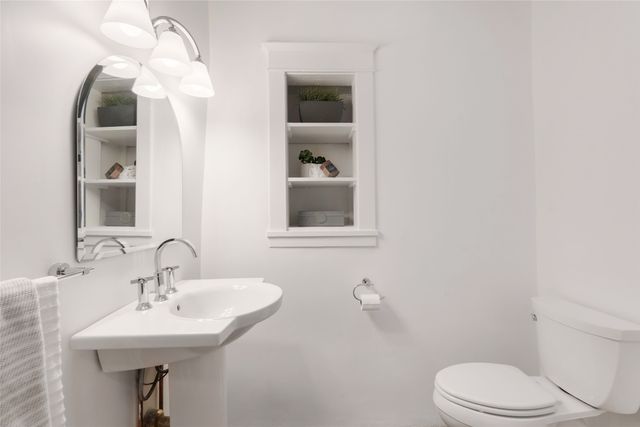 517 Hillside Avenue, Santa Fe, NM 87501
