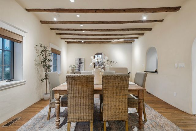 517 Hillside Avenue, Santa Fe, NM 87501
