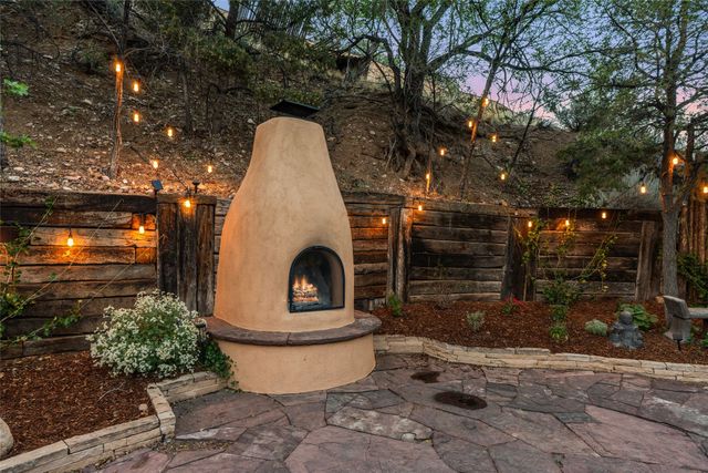 517 Hillside Avenue, Santa Fe, NM 87501