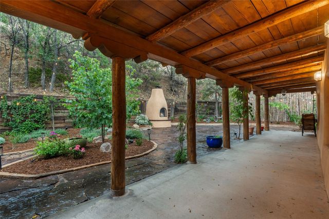 517 Hillside Avenue, Santa Fe, NM 87501