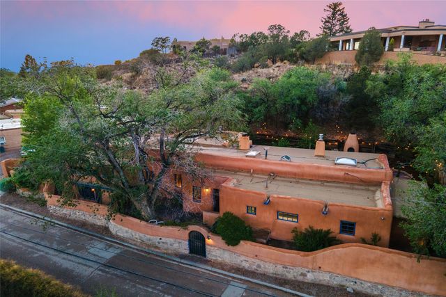 517 Hillside Avenue, Santa Fe, NM 87501
