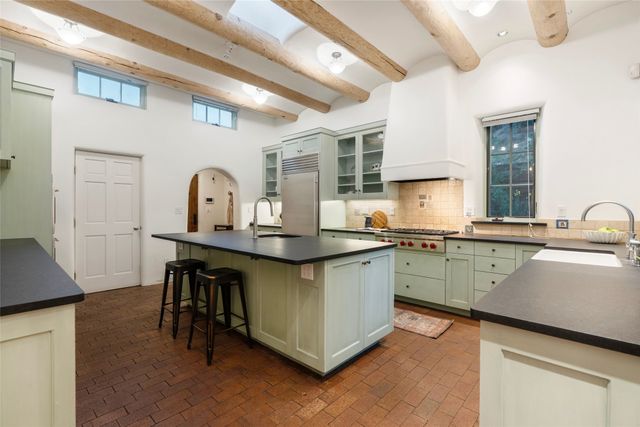 517 Hillside Avenue, Santa Fe, NM 87501