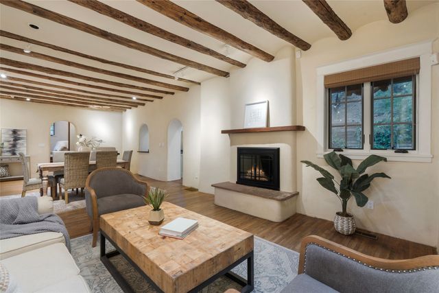 517 Hillside Avenue, Santa Fe, NM 87501
