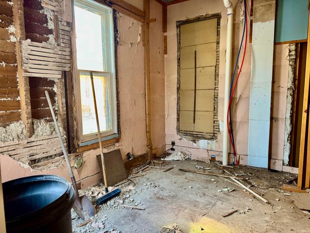 1010 Jefferson Street, Rochester, IN 46975