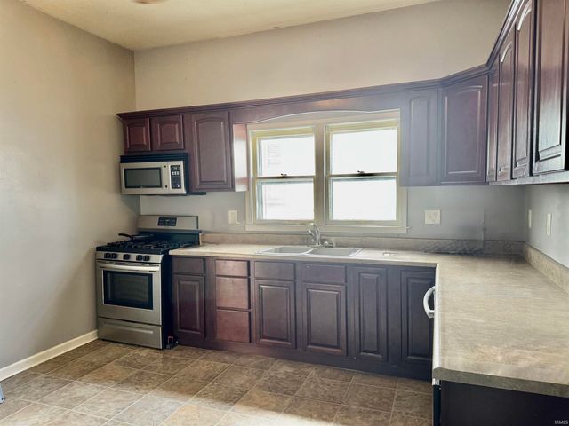 1010 Jefferson Street, Rochester, IN 46975