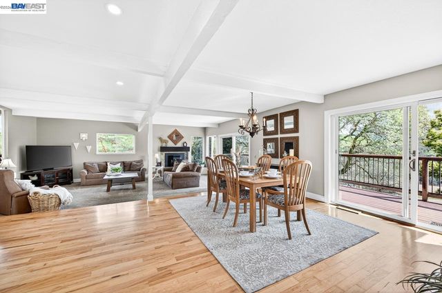 10700 Foothill Rd, Sunol, CA 94586
