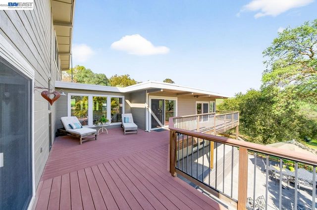 10700 Foothill Rd, Sunol, CA 94586