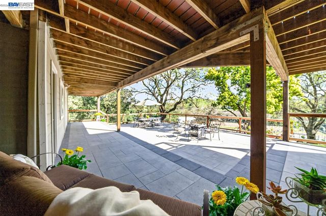 10700 Foothill Rd, Sunol, CA 94586