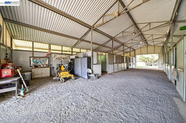 10700 Foothill Rd, Sunol, CA 94586