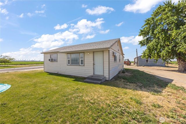 19527 Road 10.5 NW, Quincy, WA 98848