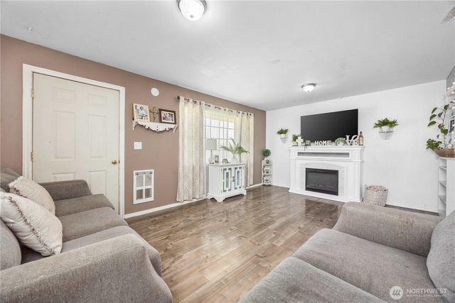 19527 Road 10.5 NW, Quincy, WA 98848