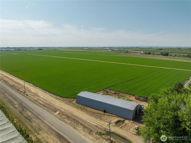 19527 Road 10.5 NW, Quincy, WA 98848