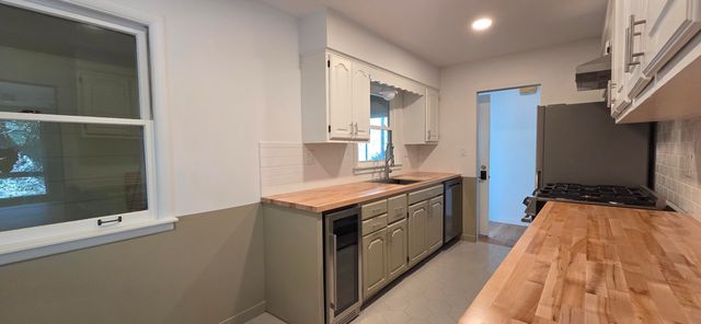 124 Diana Road, Portage, IN 46368