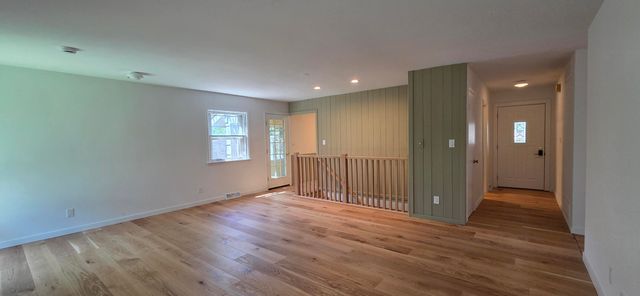 124 Diana Road, Portage, IN 46368