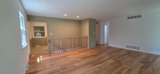 124 Diana Road, Portage, IN 46368