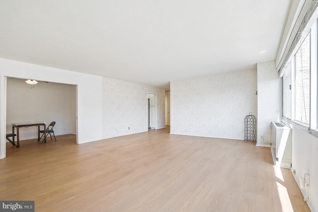 Image 13 of property listing at 5500 FRIENDSHIP BLVD #2414N, Chevy Chase, MD 20815
