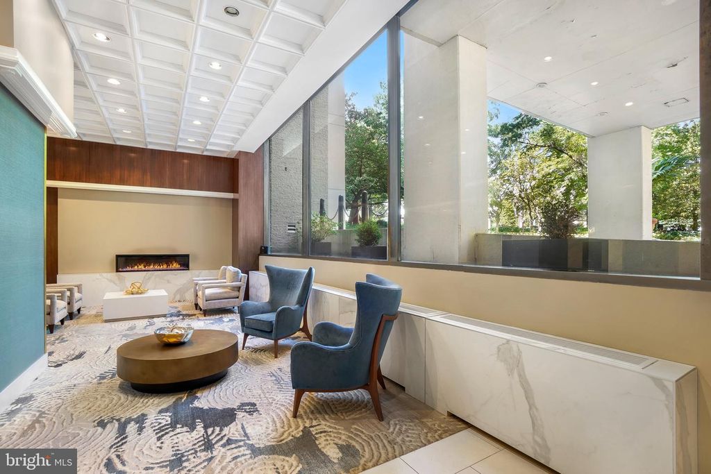 Image 4 of property listing at 5500 FRIENDSHIP BLVD #2414N, Chevy Chase, MD 20815