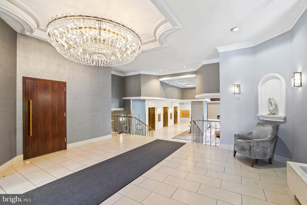 Image 5 of property listing at 5500 FRIENDSHIP BLVD #2414N, Chevy Chase, MD 20815