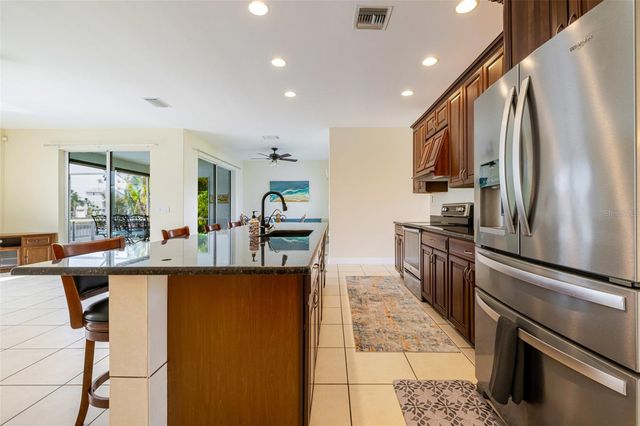 2107 SAINT CROIX AVENUE, Fort Myers, FL 33905